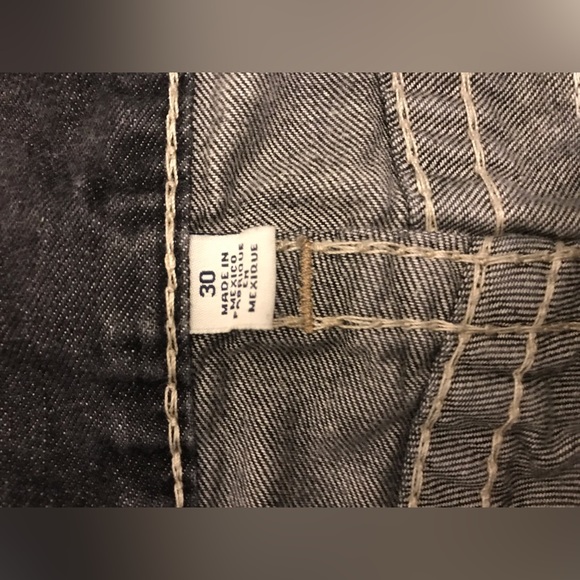 True religion jeans size 30 black with white stitching - Picture 7 of 10